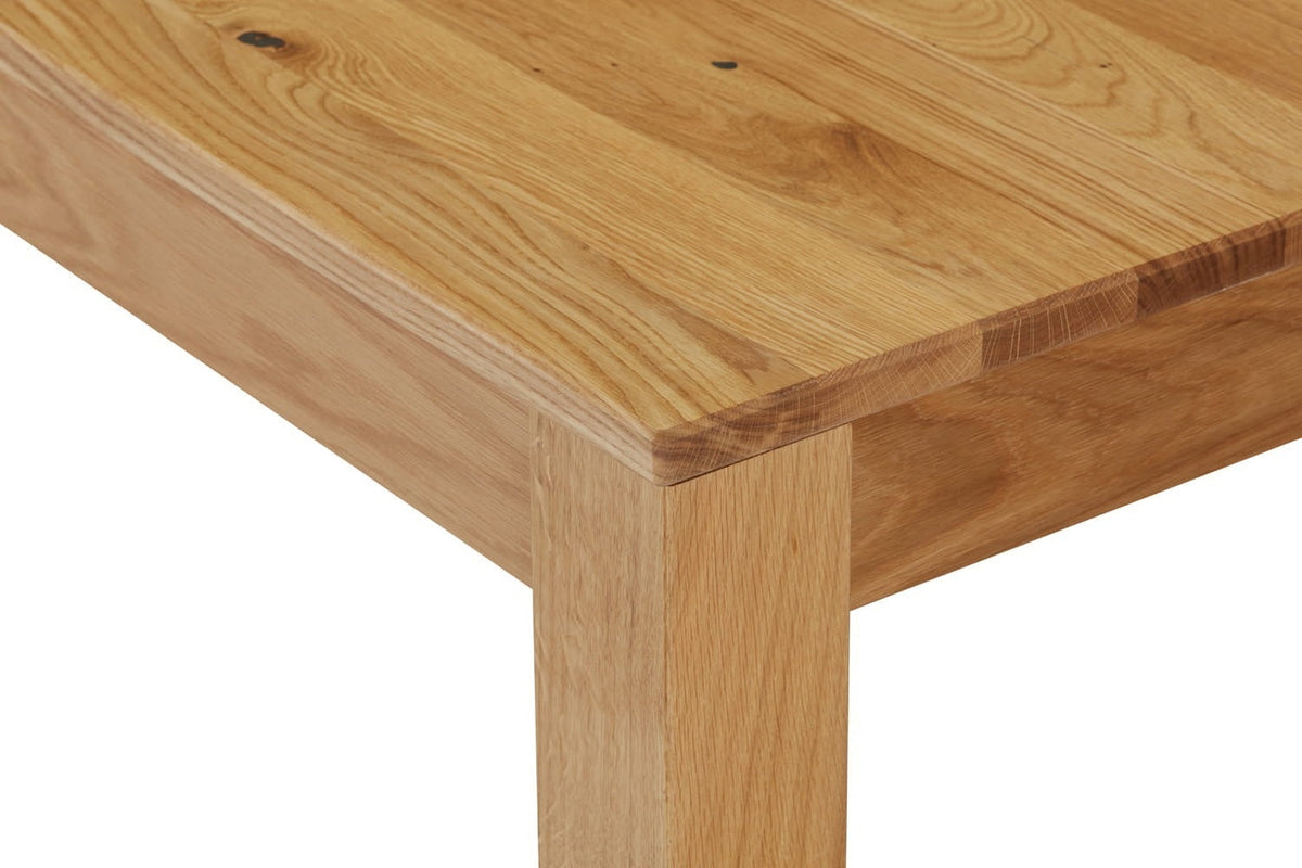 Table Léon, de près