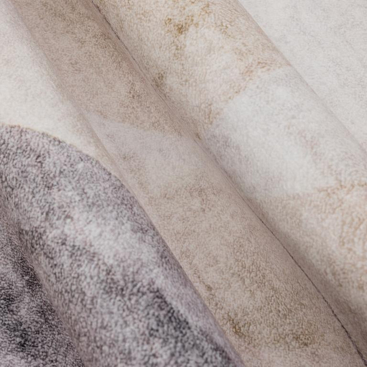 Tapis Millau, coloris ivoire et gris, la matière de près