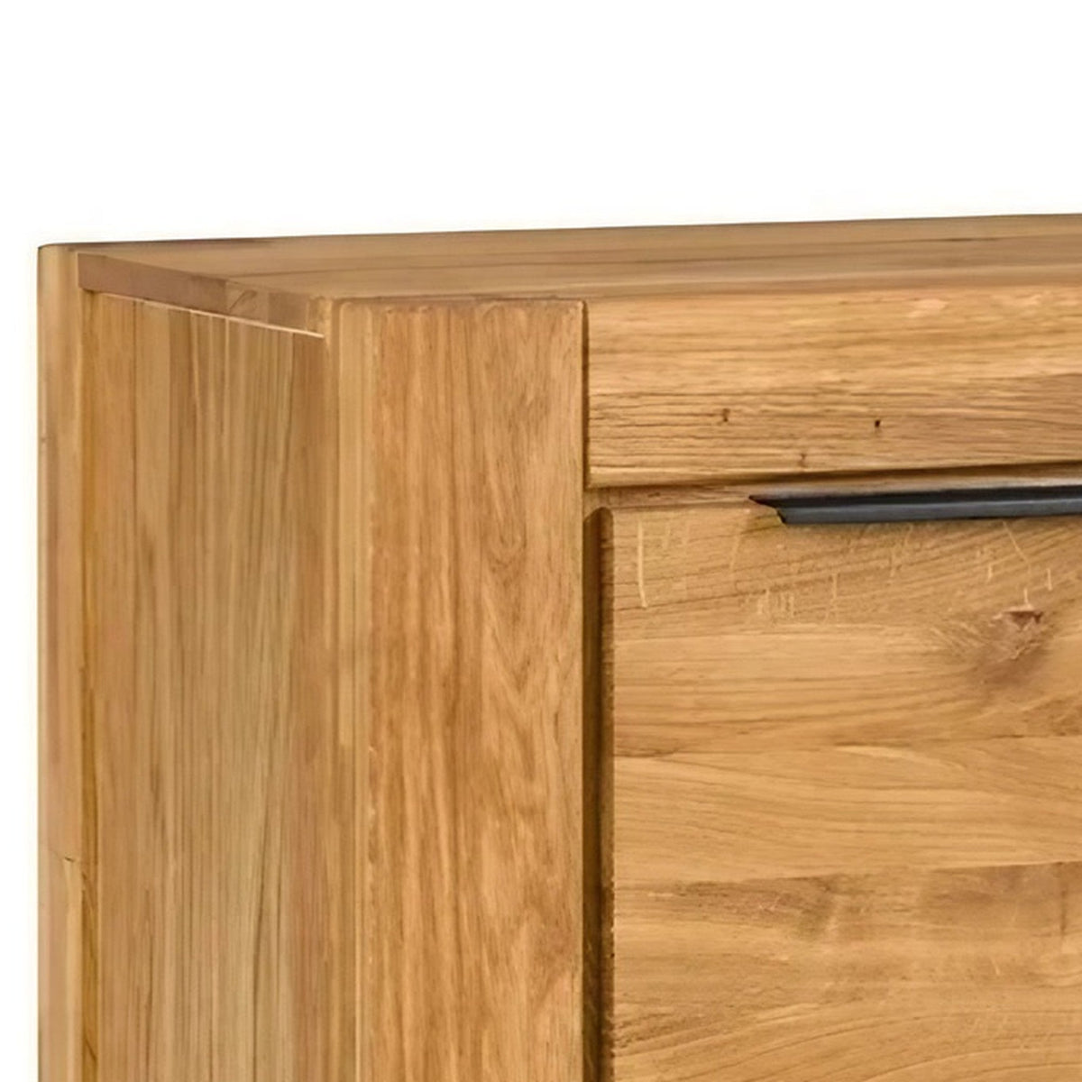 Buffet Armand 2 portes, un angle de près