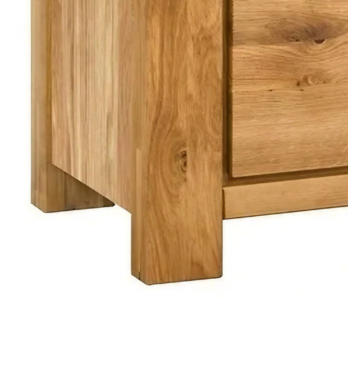 Buffet Armand 2 portes, le pied de près